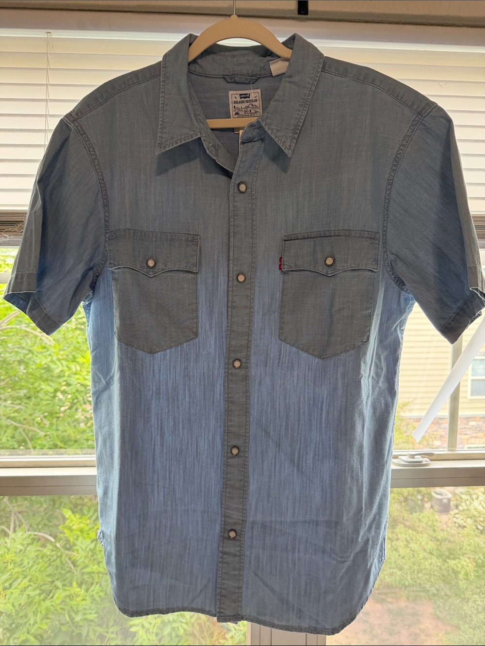 Levi's Light Blue Short-Sleeve Denim Button-Down Shirt